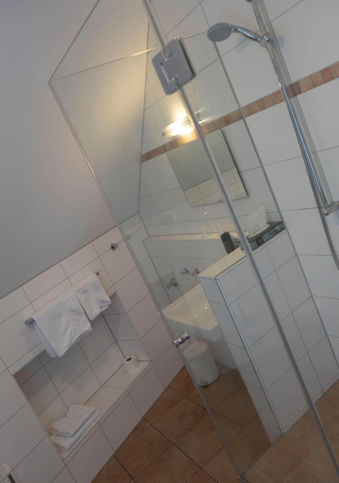 Gaststaette Zur Eiche Hotel Хановер Екстериор снимка