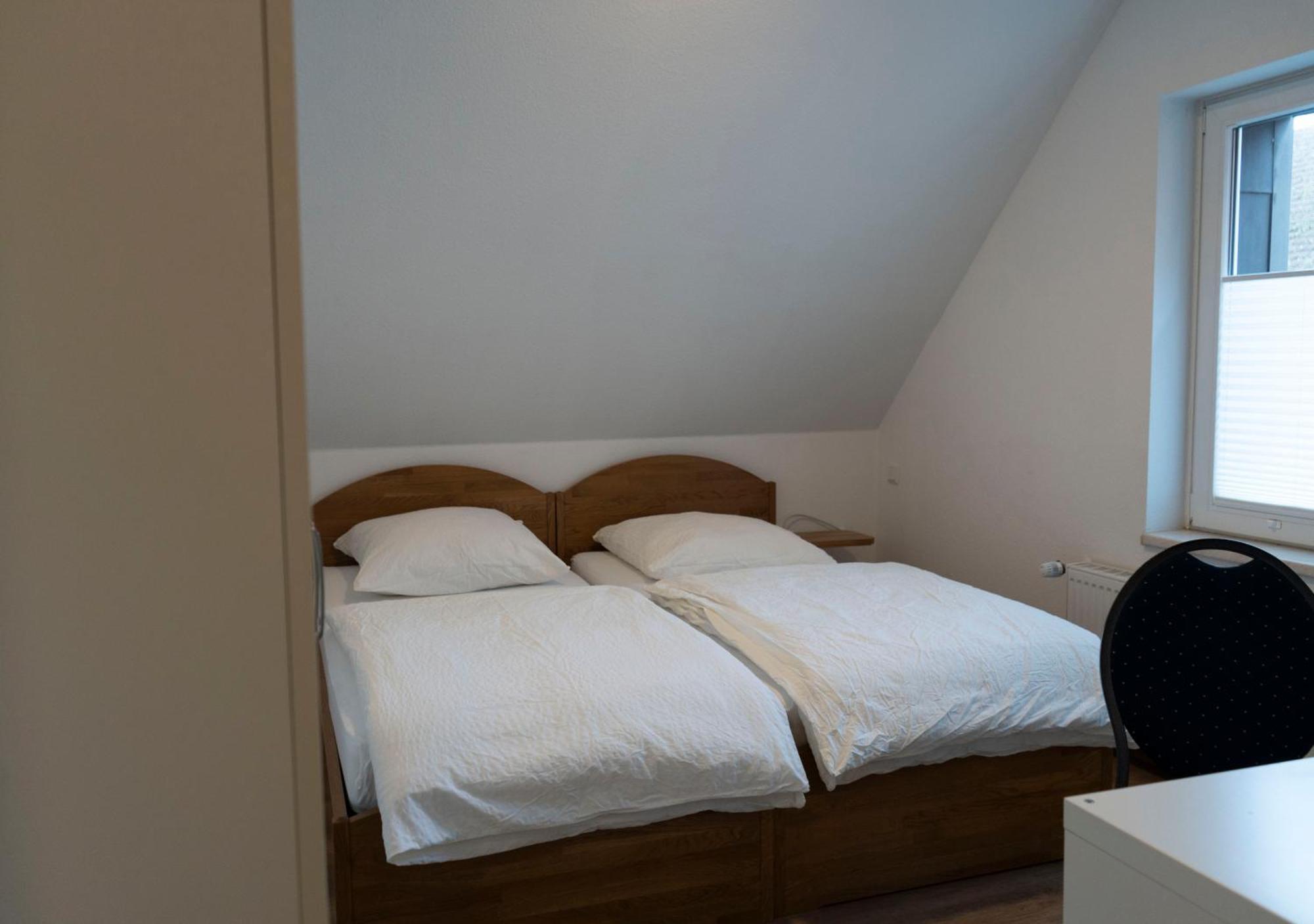 Gaststaette Zur Eiche Hotel Хановер Екстериор снимка