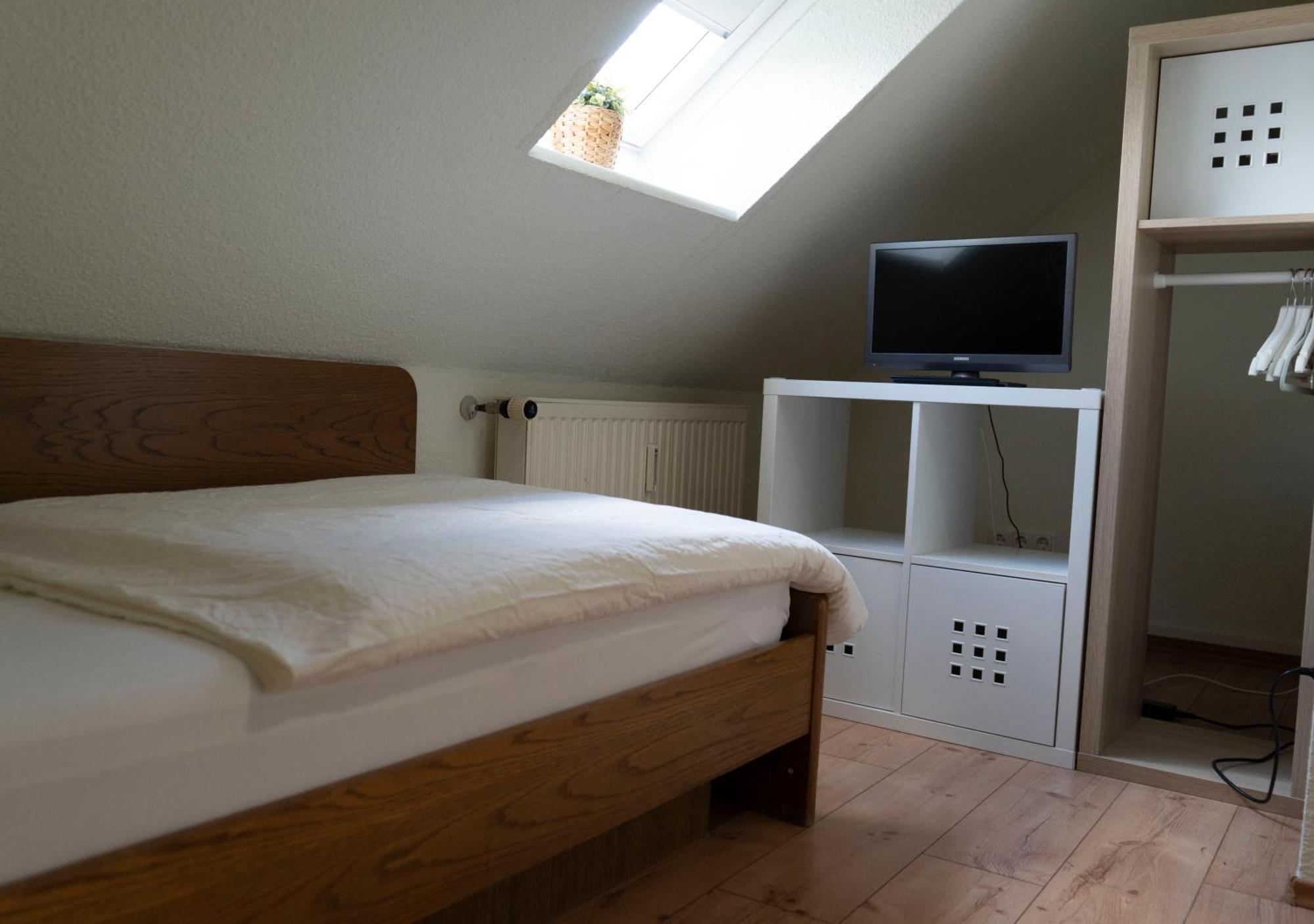 Gaststaette Zur Eiche Hotel Хановер Екстериор снимка