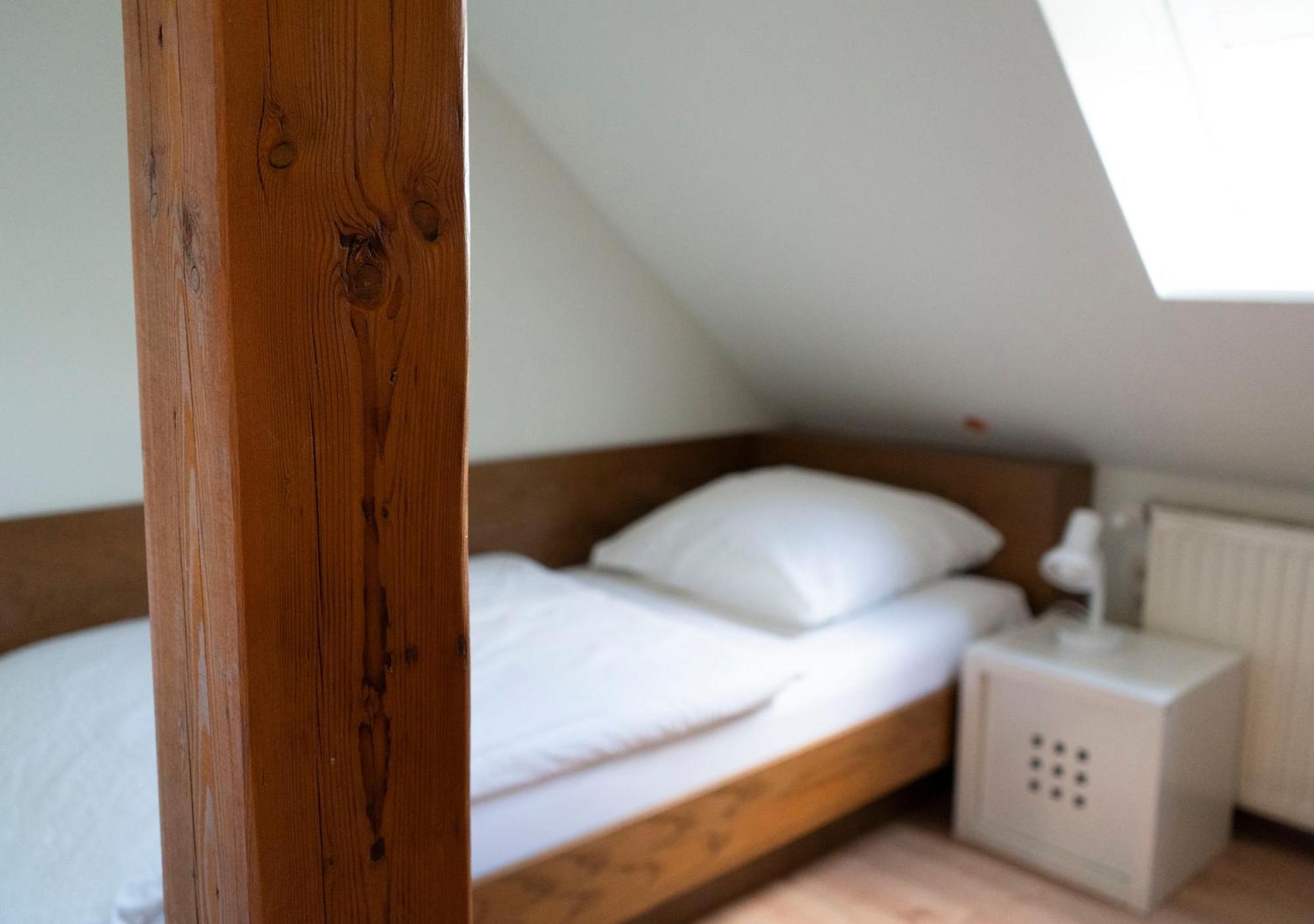 Gaststaette Zur Eiche Hotel Хановер Екстериор снимка