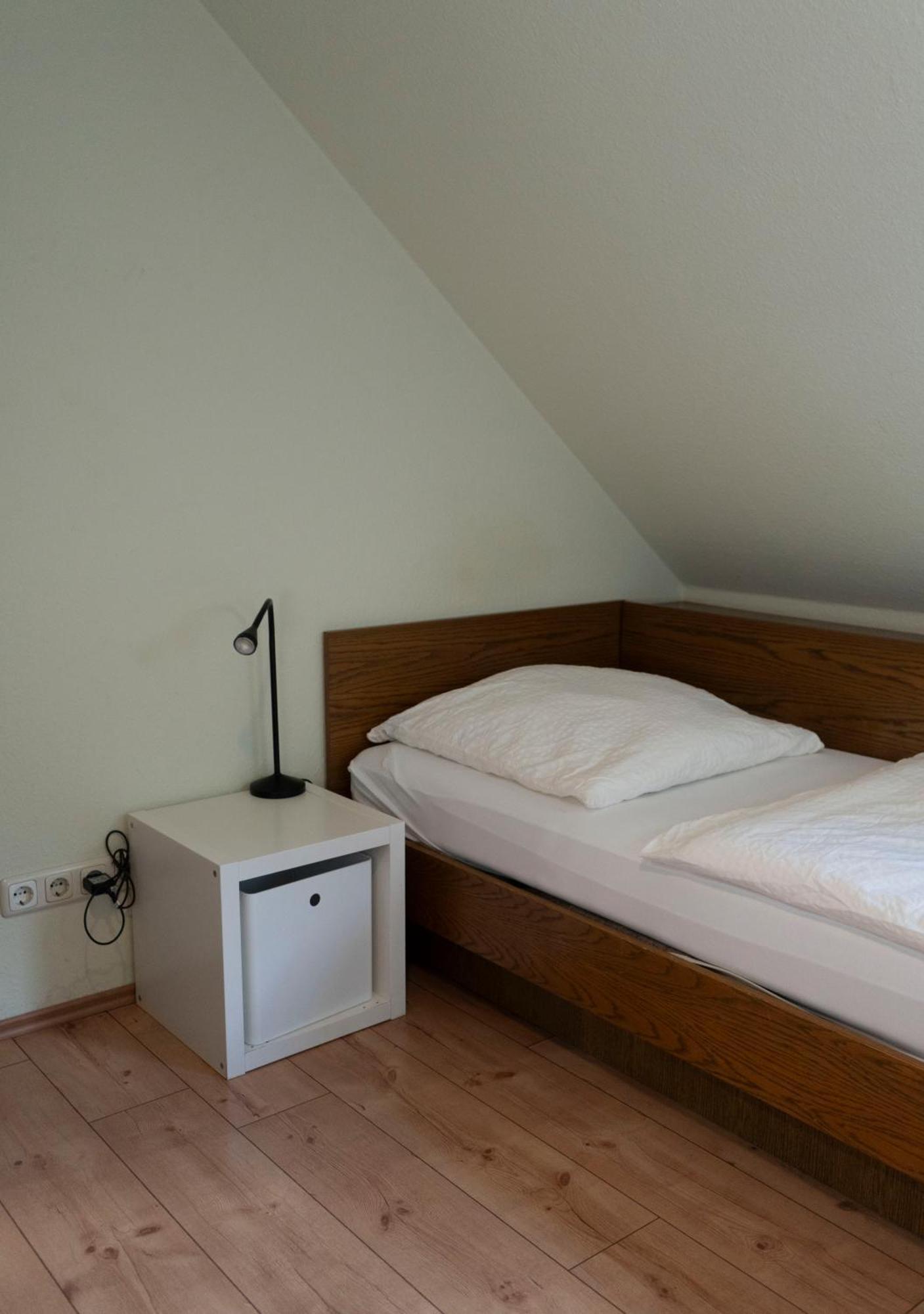 Gaststaette Zur Eiche Hotel Хановер Екстериор снимка