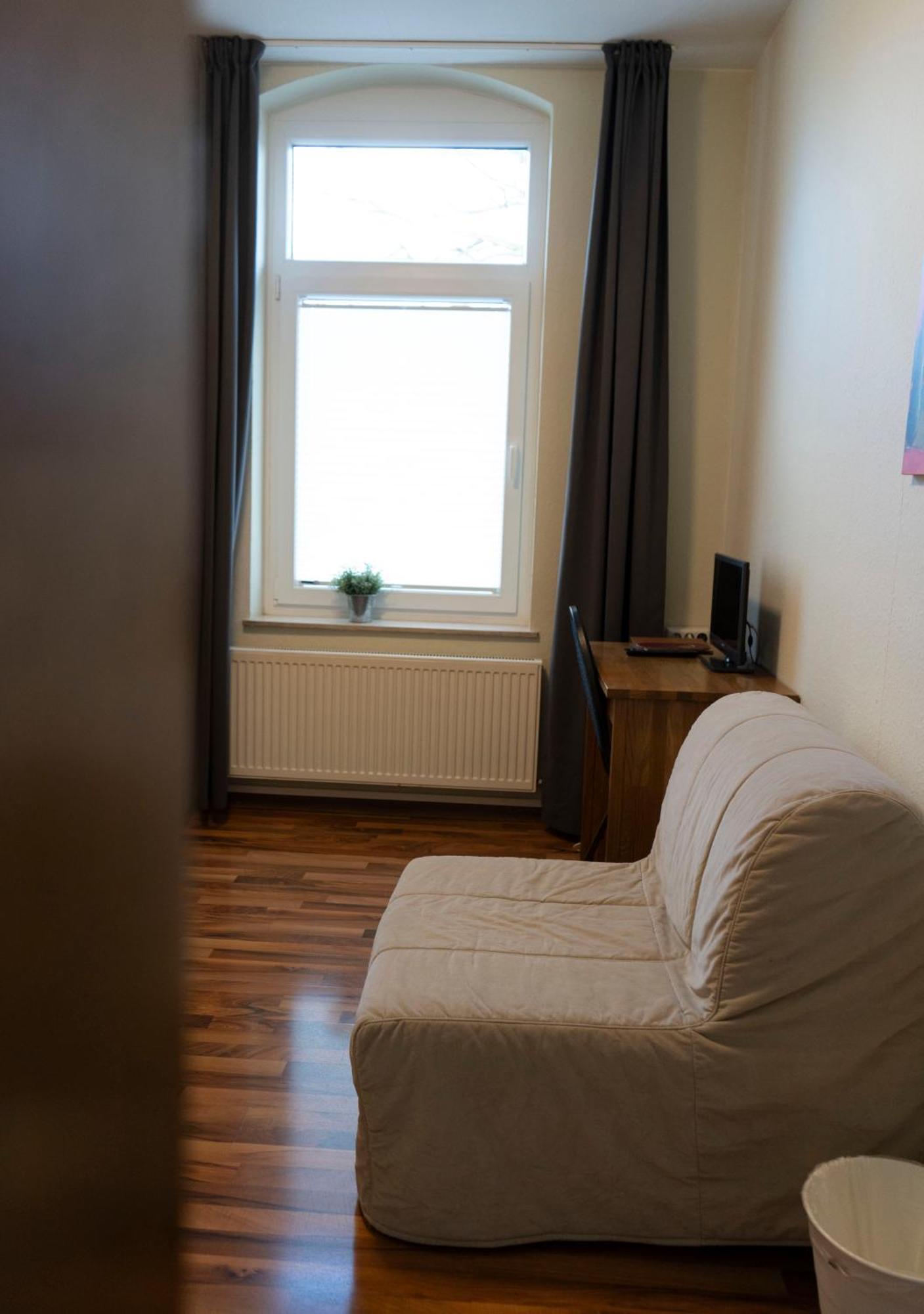 Gaststaette Zur Eiche Hotel Хановер Екстериор снимка