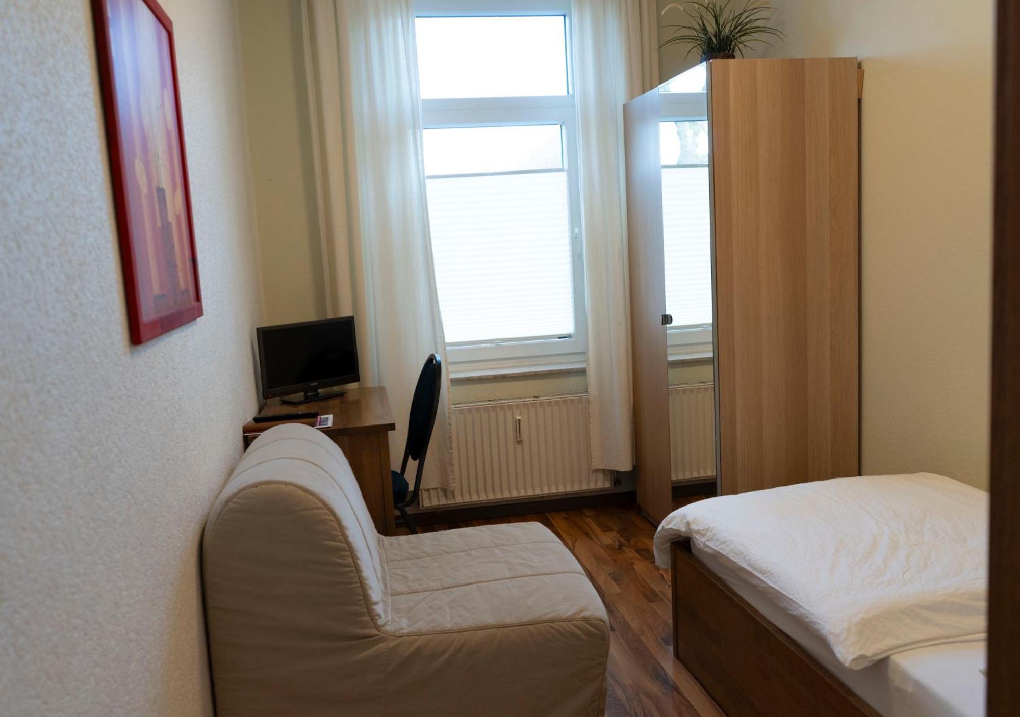 Gaststaette Zur Eiche Hotel Хановер Екстериор снимка