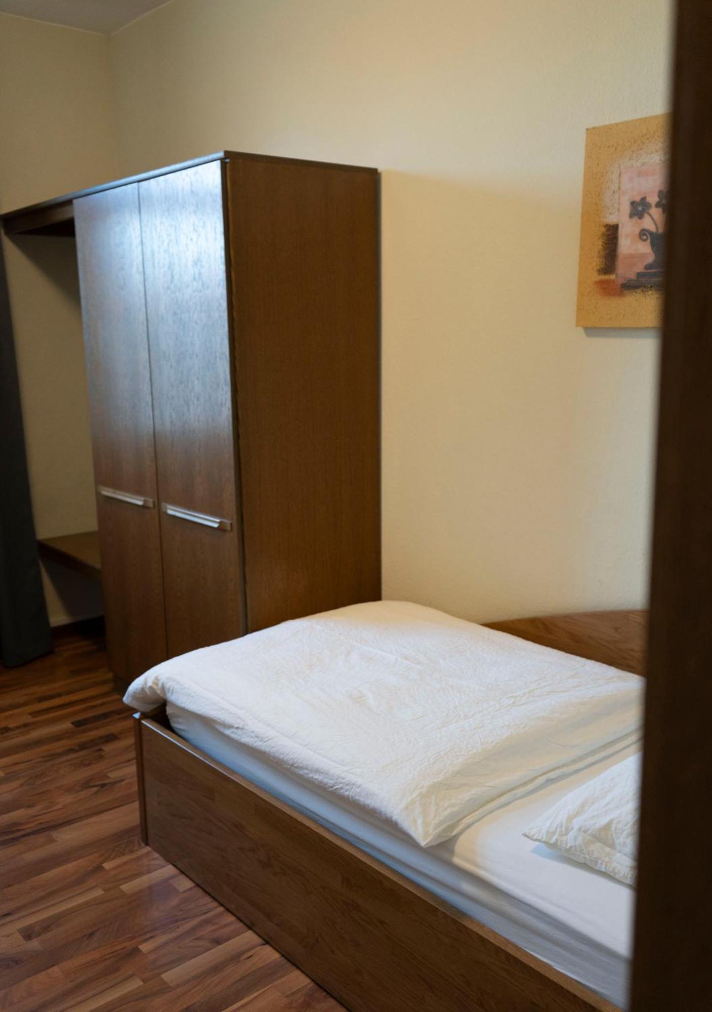 Gaststaette Zur Eiche Hotel Хановер Екстериор снимка